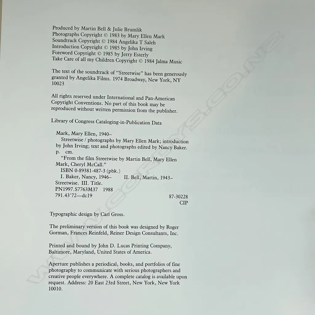 MARY ELLEN MARK: STREETWISE Image 1++